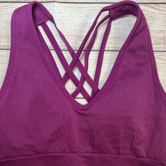New Balance Women's Sports Bra Size S/M Purple Strappy Back Athletic Workout Bra - Picture 7 of 8